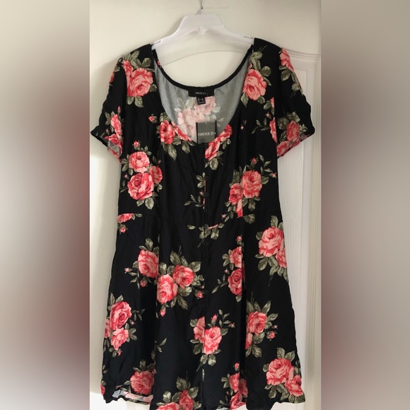 Forever 21 Floral Romper Short Sleeve Size 2X - Picture 1 of 4